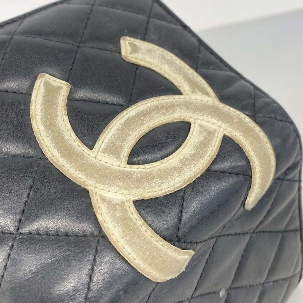 CHANEL Black Lambskin Leather Wallet - Picture 5 of 10